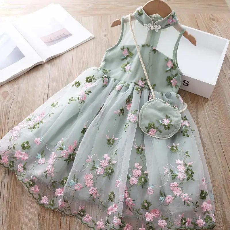 Vestido Infantil Delicado + Bolsinha